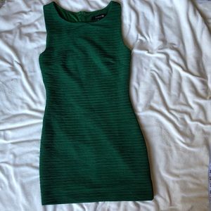 Emerald green forever 21 cocktail dress